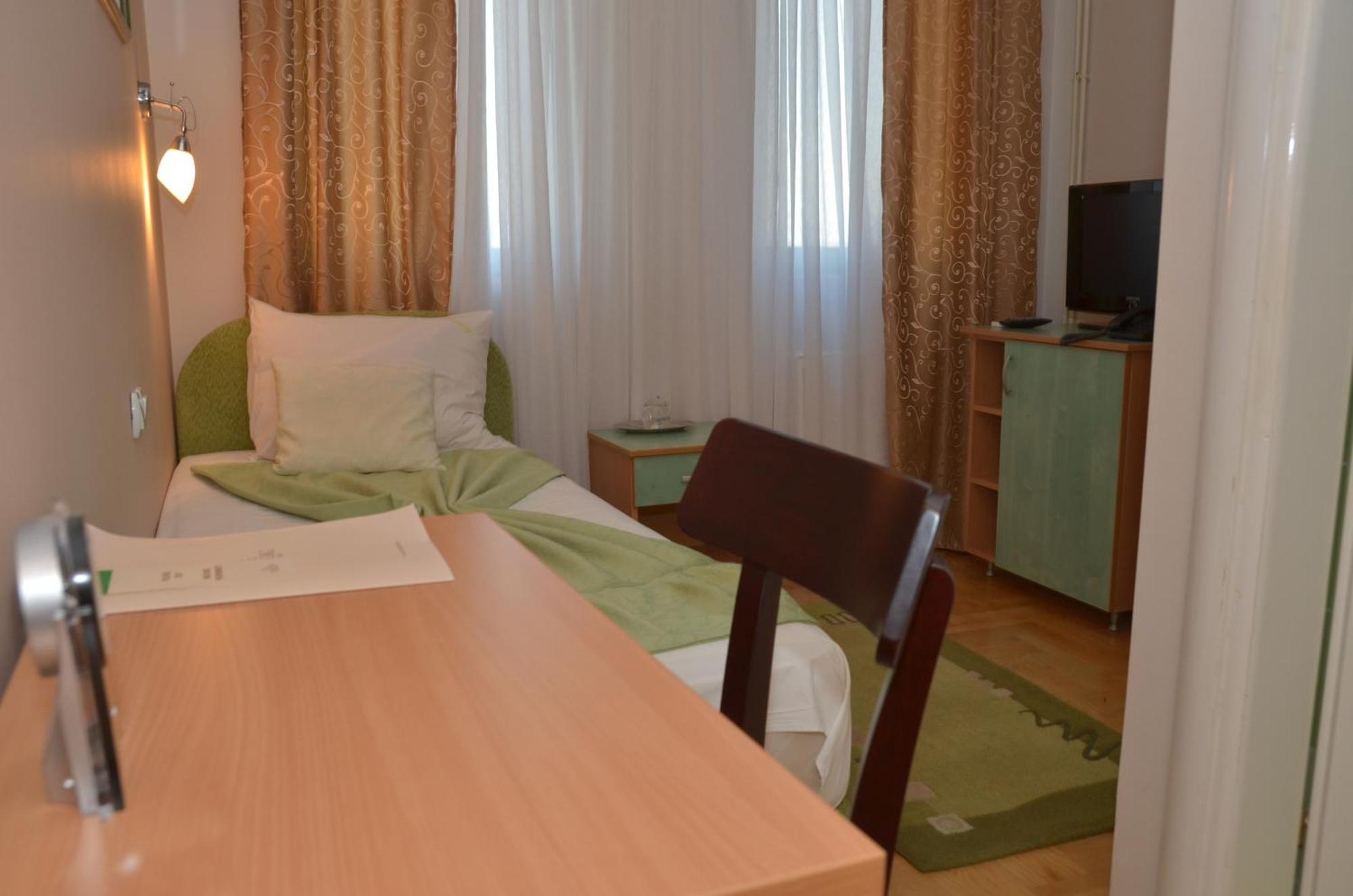 Hotel Dragovic สเมเดเรโว ห้อง รูปภาพ