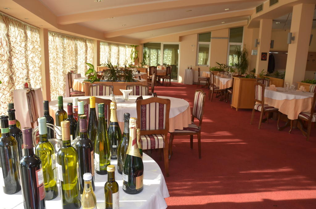 Hotel Dragovic สเมเดเรโว ภายนอก รูปภาพ
